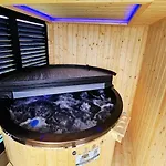 Ferienhaus Cottages, Hot Tub And Sauna Included Gąski