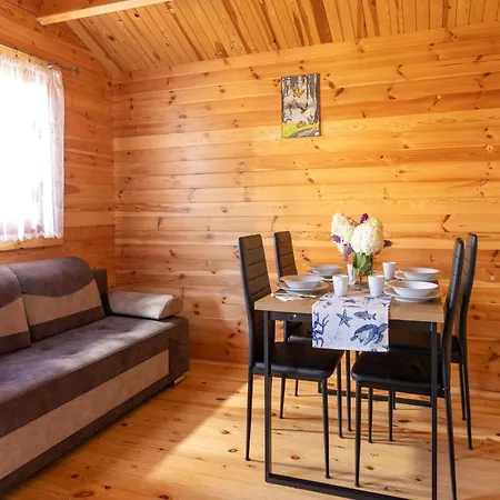 Cottages, Hot Tub And Sauna Included Сasa de vacaciones