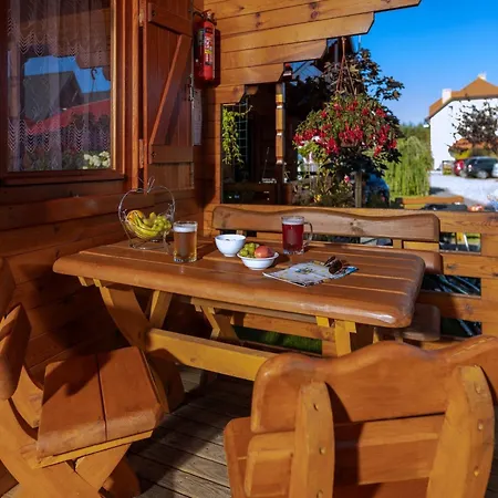 Cottages, Hot Tub And Sauna Included