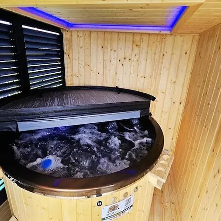 Hébergement de vacances Cottages, Hot Tub And Sauna Included Gąski